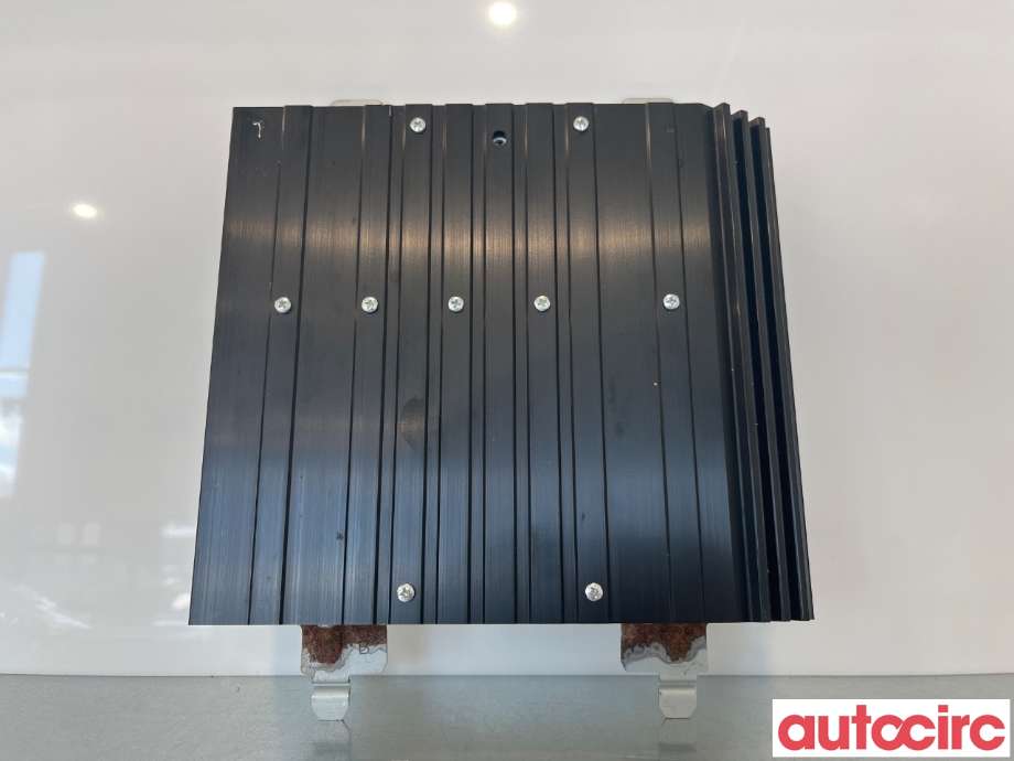 Bilstereo forsterker til Mitsubishi Outlander 2012-2015 (Type III, Fase 1) (MITSUBISHI|8701A409|)