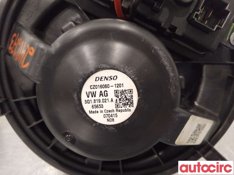Varmeapparat motor til VW Passat 2015-2019 (Fase 1) (B8) (B8) (VOLKSWAGEN|3Q1819021A|)