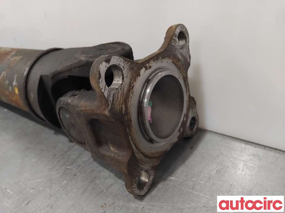 Mellomaksel fremre til Toyota Hilux 2012-2016  (TOYOTA|371400K030|)
