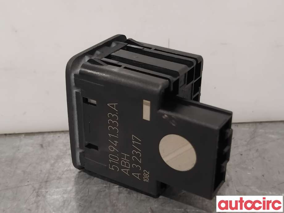 Frontlykter til VW Golf Sportsvan 2014-2018  (VOLKSWAGEN|510941333A|)