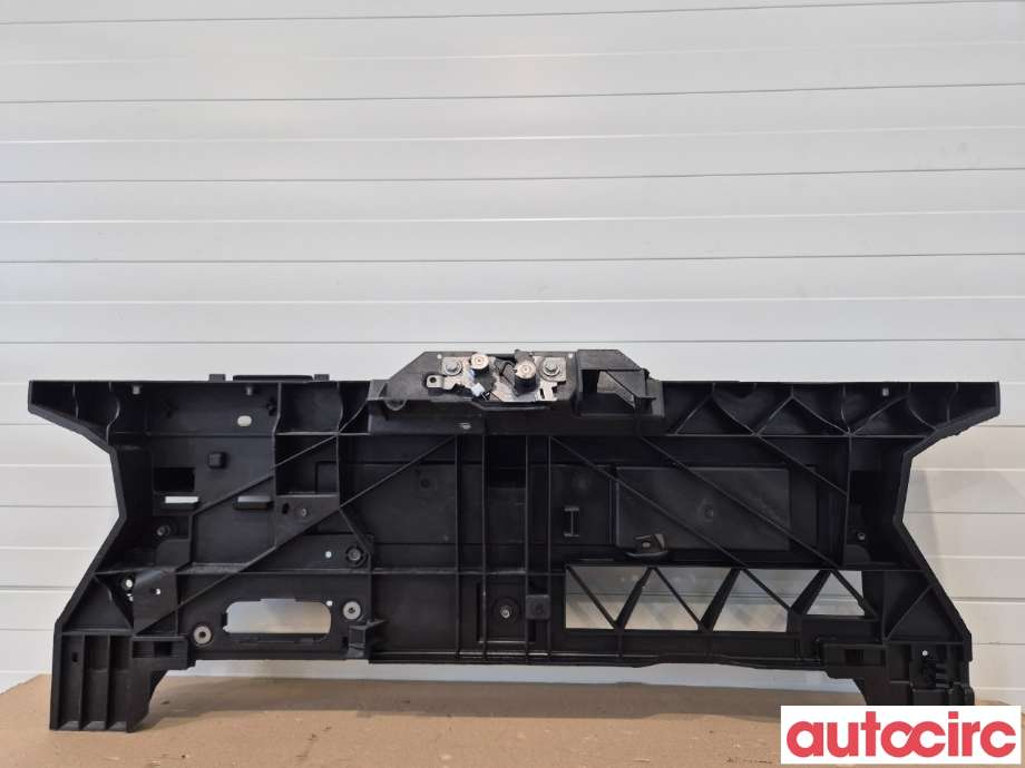Frontplate til Toyota Proace 2016-->> (Type II)  (TOYOTA|SU001B5045||SU001A4111)