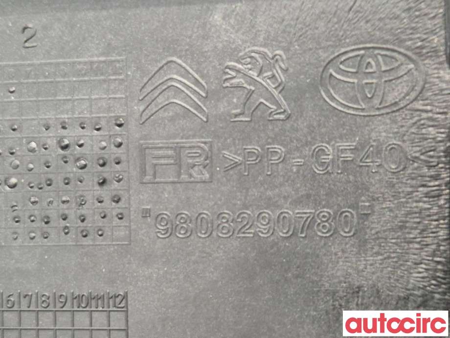 Frontplate til Toyota Proace 2016-->> (Type II)  (TOYOTA|SU001B5045||SU001A4111)
