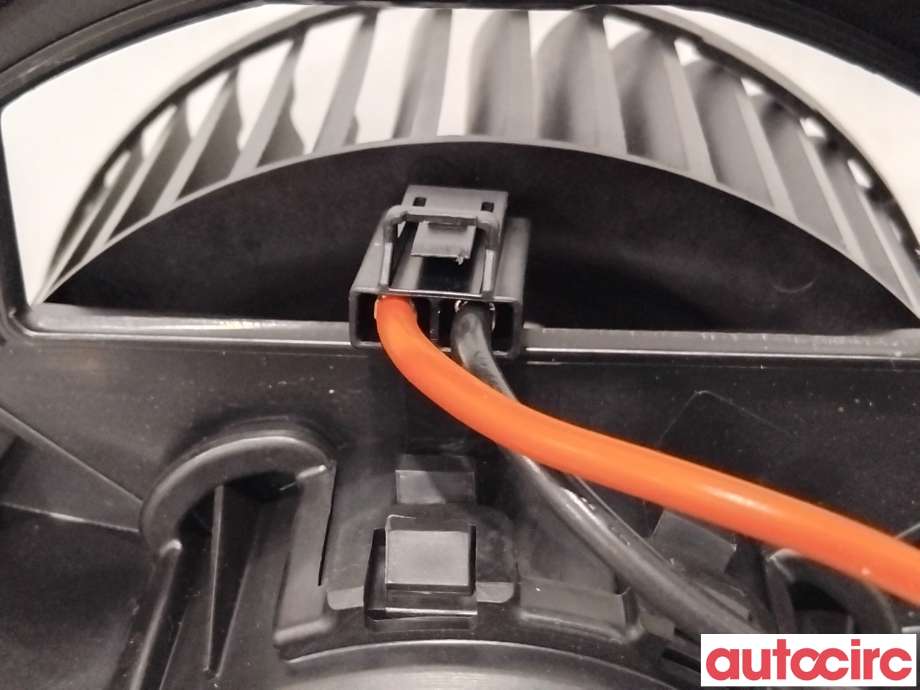 Varmeapparat motor til VW Golf Sportsvan 2014-2018  (VOLKSWAGEN|5Q1819021E|0130115576|5Q1819021H)