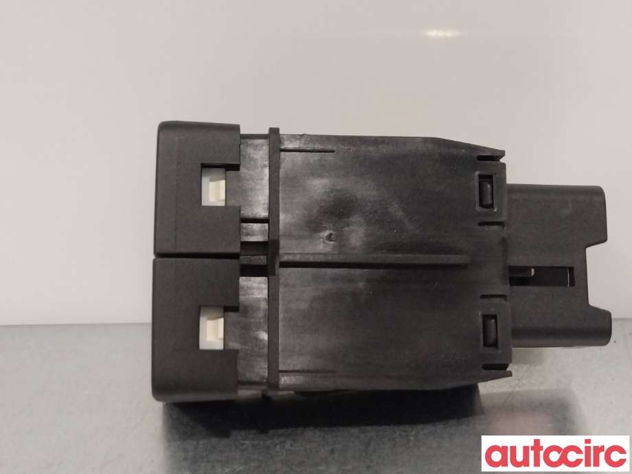 Bryter Antispinn til Suzuki Vitara 2015-->> (Type IV)  (SUZUKI|37585-61M90|3758561M90)