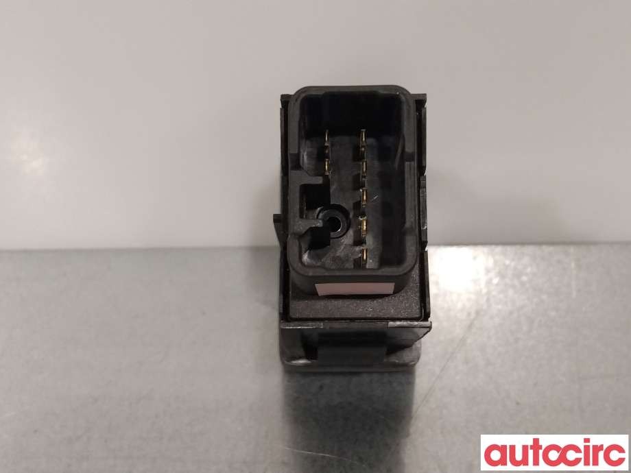 Bryter Antispinn til Suzuki Vitara 2015-->> (Type IV)  (SUZUKI|37585-61M90|3758561M90)