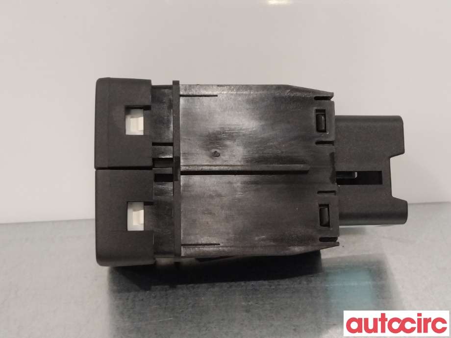 Bryter diverse til Suzuki Vitara 2015-->> (Type IV)  (SUZUKI|3769053S00)