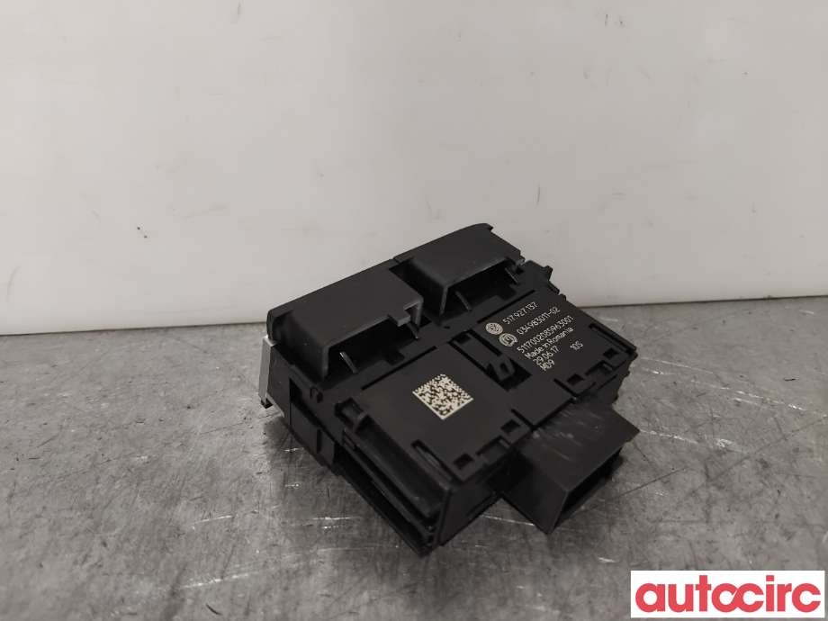 Bryter diverse til VW Golf Sportsvan 2014-2018  (VOLKSWAGEN|517927137|034983011-02)
