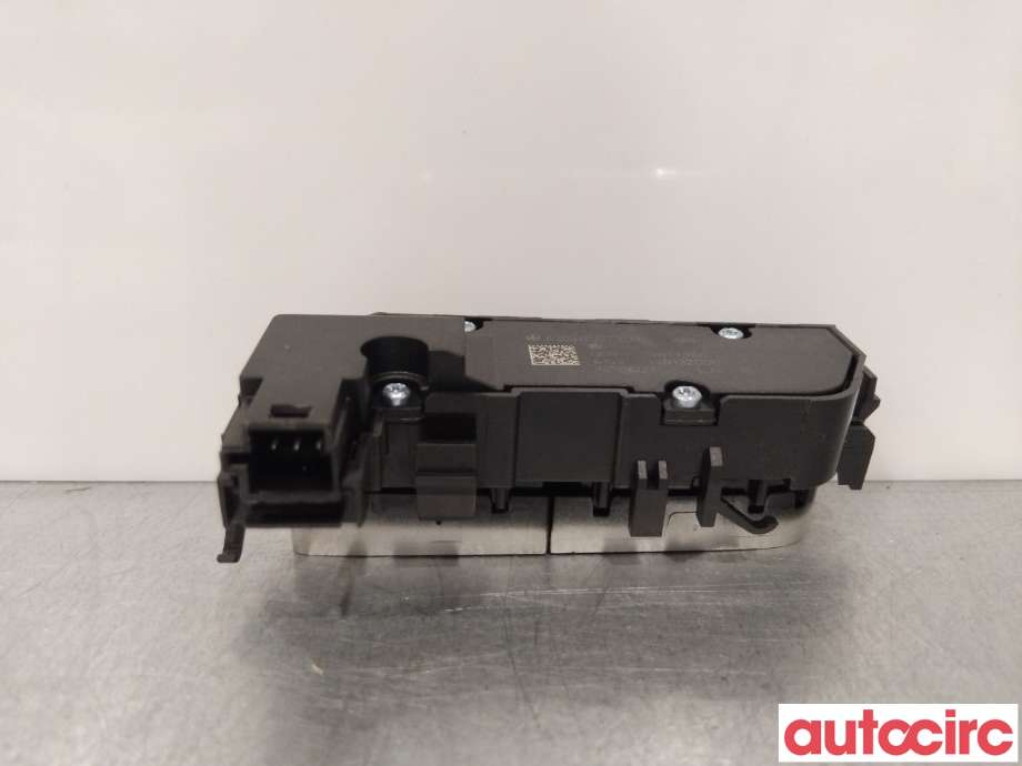 Bryter setevarme til Mercedes GLC 2015-2022 (X253) (X253) (MERCEDES|A2139057302)