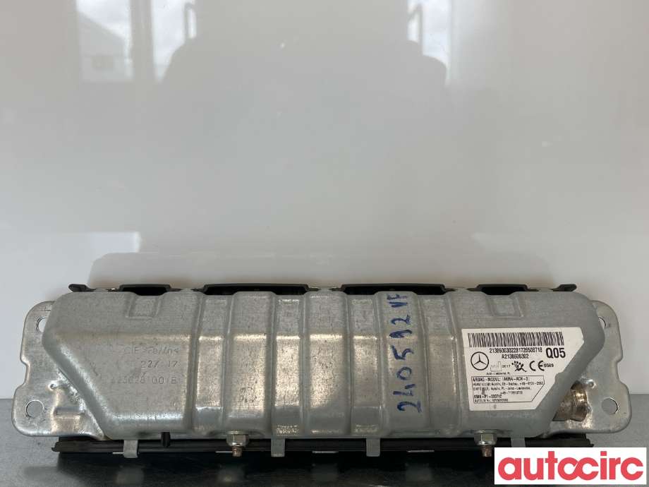 Airbag kne til Mercedes E-Klasse 2016-2023 (W213) (W213) (MERCEDES|A2138600302)