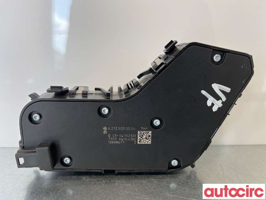 Bryter diverse til Mercedes E-Klasse 2016-2023 (W213) (W213) (MERCEDES|A2139050004)