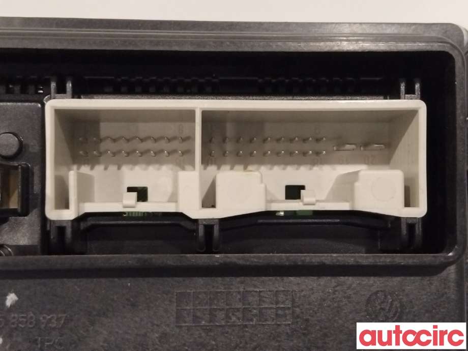 Varmeapparat betjening til VW Transporter / Caravelle 2015-2019 (T6) (T6) (VOLKSWAGEN|7E0907047AF)