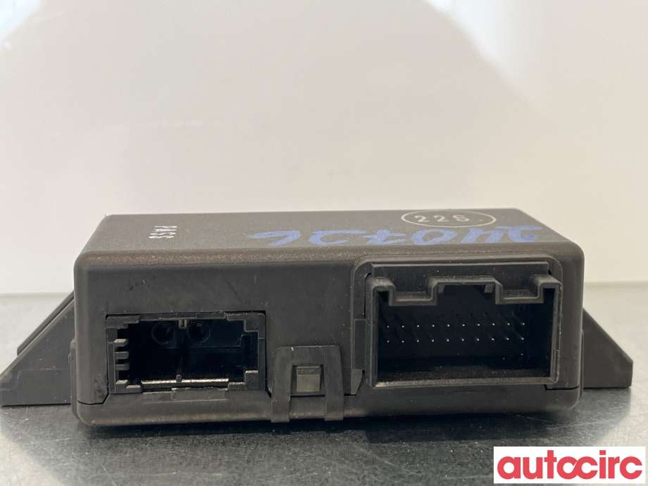 Diverse deler til Audi A6 2008-2011 (Type III, Fase 2) (C6) (C6) (AUDI|4F0907468N)