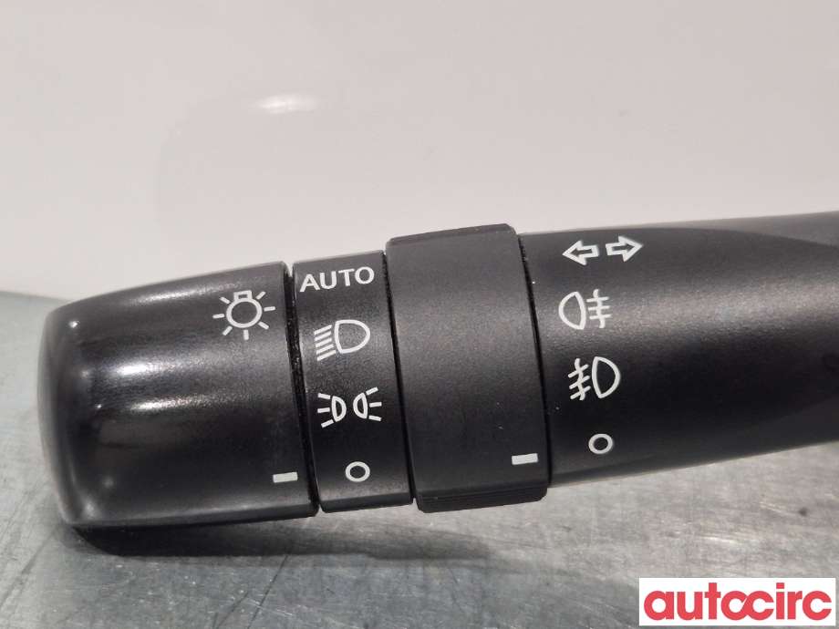 Bryter blink til Toyota RAV4 2009-2013 (Type III, Fase 2)  (TOYOTA|8414042111||42111)