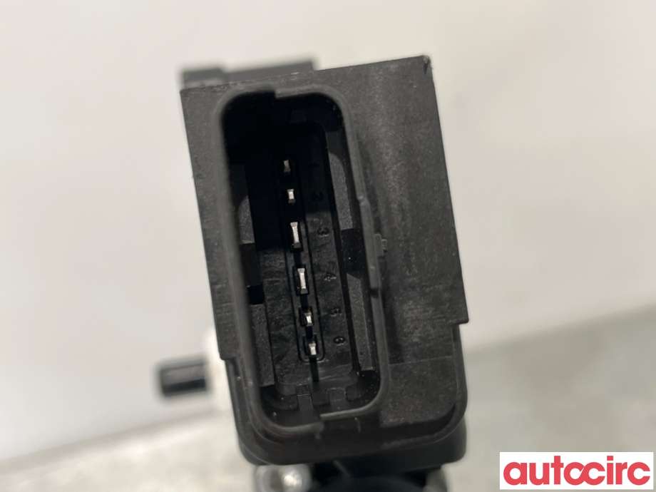 Ruteheis høyre foran til Opel Combo E 2019-->>  (PEUGEOT|9840175780|0130824266|9829505680)