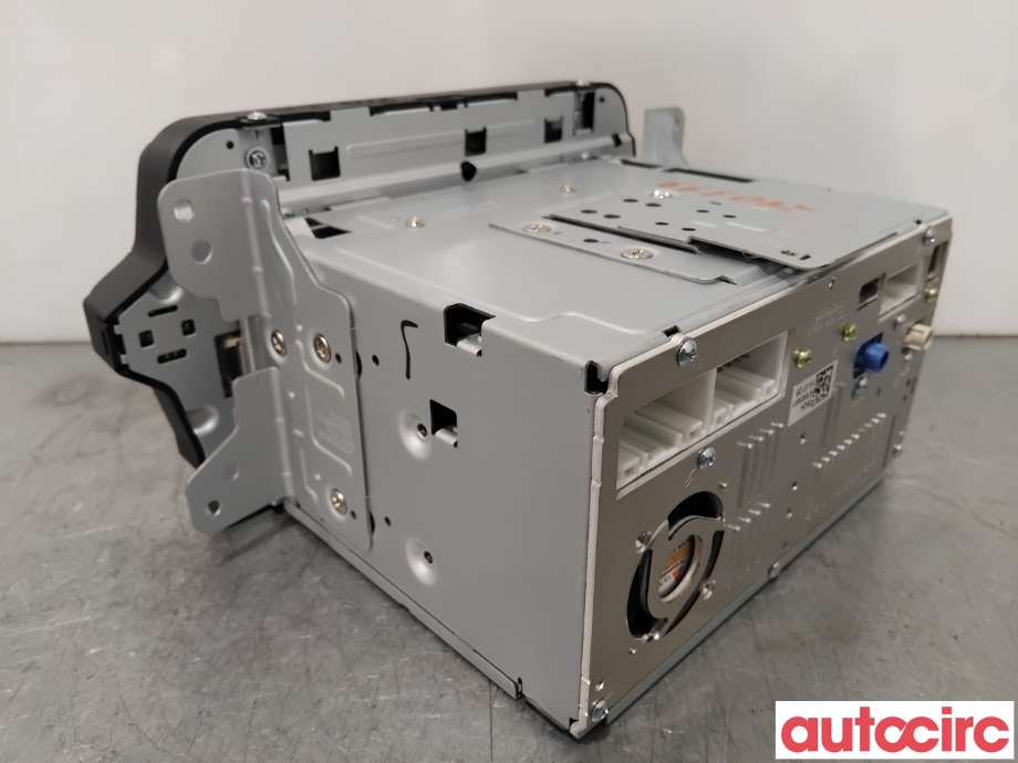 Bilstereo navigasjon til Kia Cee