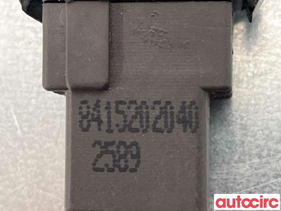 Bryter diverse til Toyota Avensis 2009-2015 (Type III, Fase 1)  (TOYOTA|8415202040)
