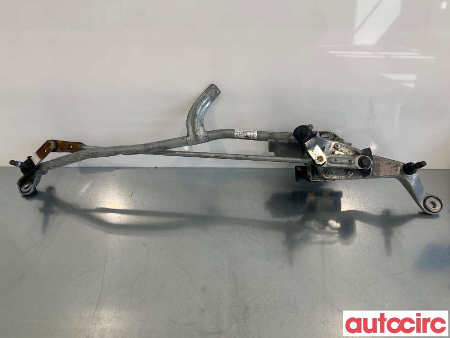 Viskermotor frontrute til Mercedes C-Klasse 2014-2018 (Fase 1) (W205) (W205) (MERCEDES|A2058208102|1397220969|A2058200740)
