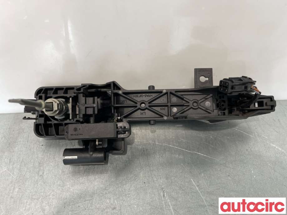 Dørhåndtak utv venstre foran til Hyundai Ix35 2010-2015  (HYUNDAI|826512Y710||826552Y000)
