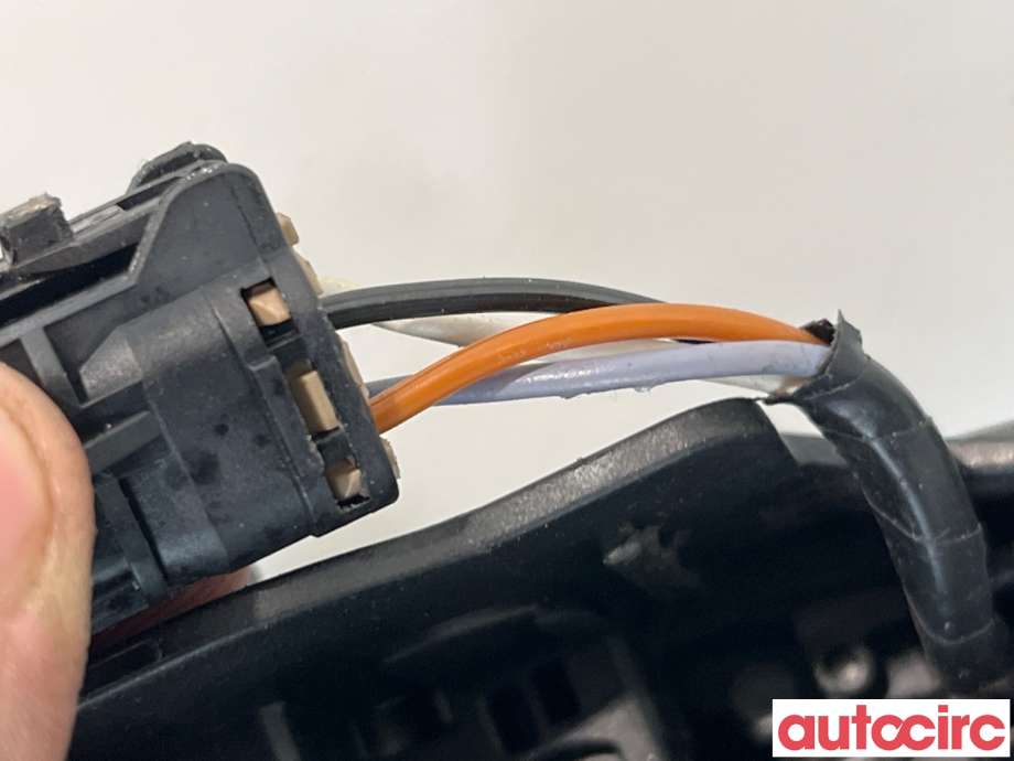 Dørhåndtak utv venstre foran til Hyundai Ix35 2010-2015  (HYUNDAI|826512Y710||826552Y000)