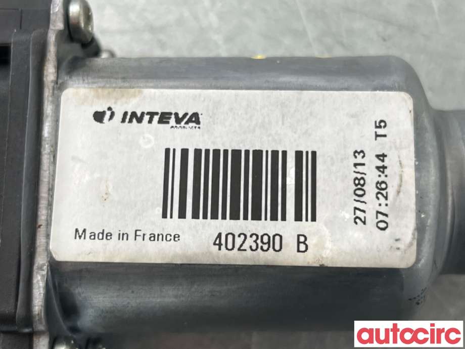 Ruteheis høyre foran til Hyundai Ix35 2010-2015  (HYUNDAI|824602S000|402390B|)
