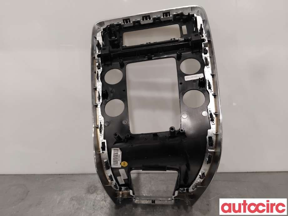 Innredning, Konsoll til Volvo V60/V60 CC 2013-2018 (Type I, Fase 2)  (VOLVO|9210158|)