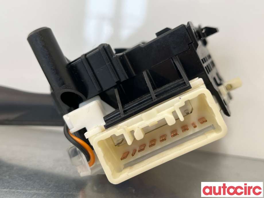 Bryter blink til Suzuki SX4 2009-2013 (Type I, Fase 2)  (SUZUKI|3721062JA1)