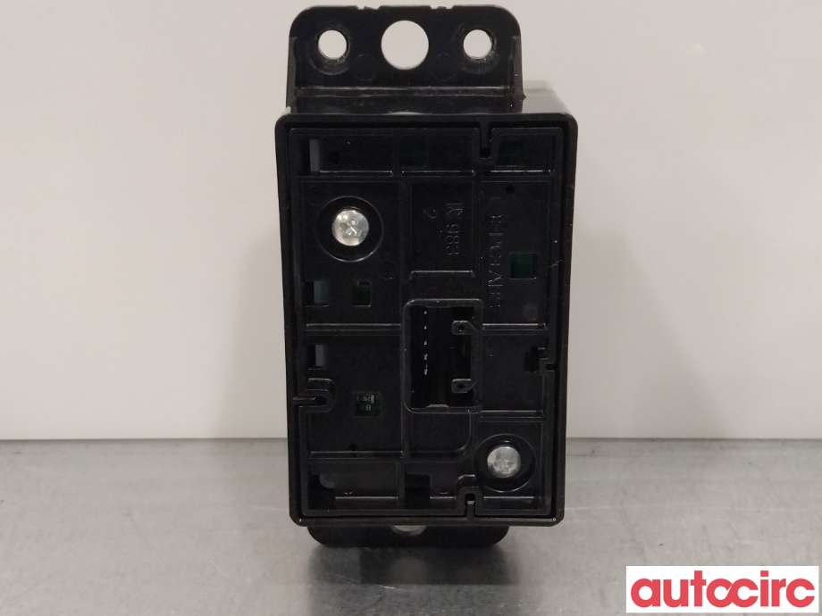 Bryter diverse til Suzuki SX4 S-CROSS 2013-->> (Type II)  (SUZUKI|3779061M00)