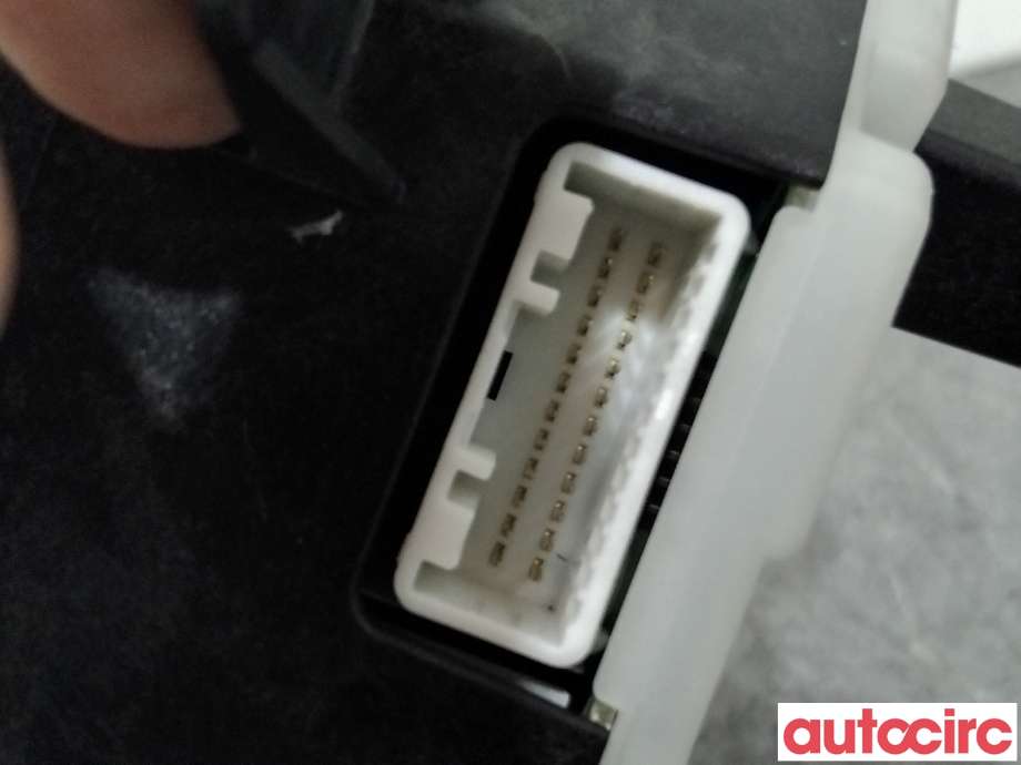 Multimedia display (MCU - Media Controller Unit) til Toyota Prius 2009-2016 (Type III) (COMBI) (COMBI) (TOYOTA|8316147020|401-020|83108-47020)
