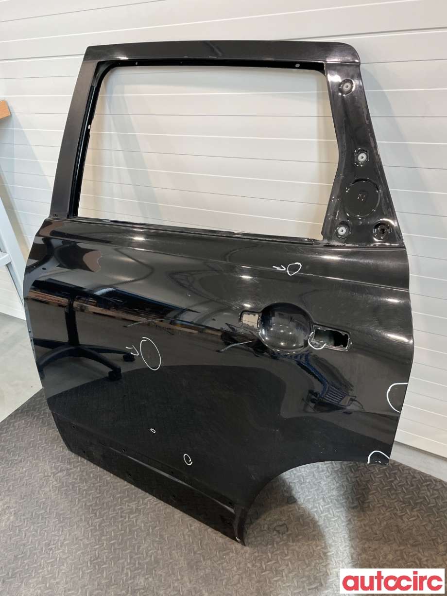 Dør venstre bak til Nissan Qashqai 2010-2014 (Type I, Fase 2) (NISSAN|H2101EY1MA)