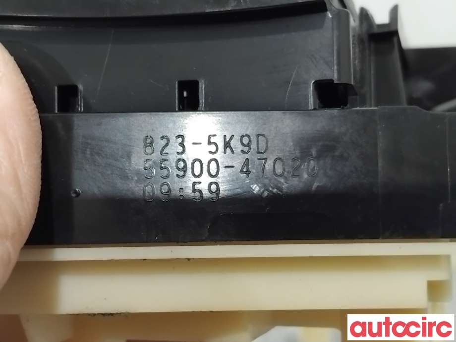 Varmeapparat betjening til Toyota Prius 2009-2016 (Type III) (COMBI) (COMBI) (TOYOTA|5590047020||55900-47020)