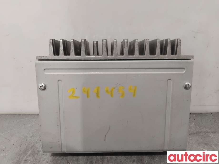 Bilstereo forsterker til Toyota Prius 2009-2016 (Type III) (COMBI) (COMBI) (TOYOTA|8628047020|146001-2370B101|86100-47100)