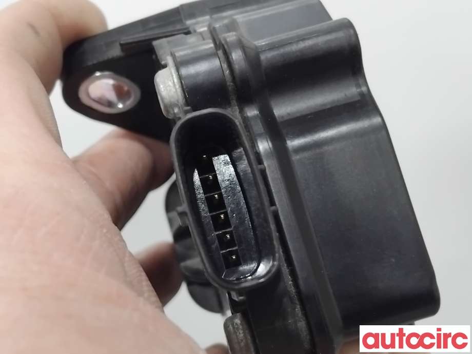 Pedal gass til Toyota Prius 2009-2016 (Type III) (COMBI) (COMBI) (TOYOTA|7811012010|198800-7310|78110-12010)