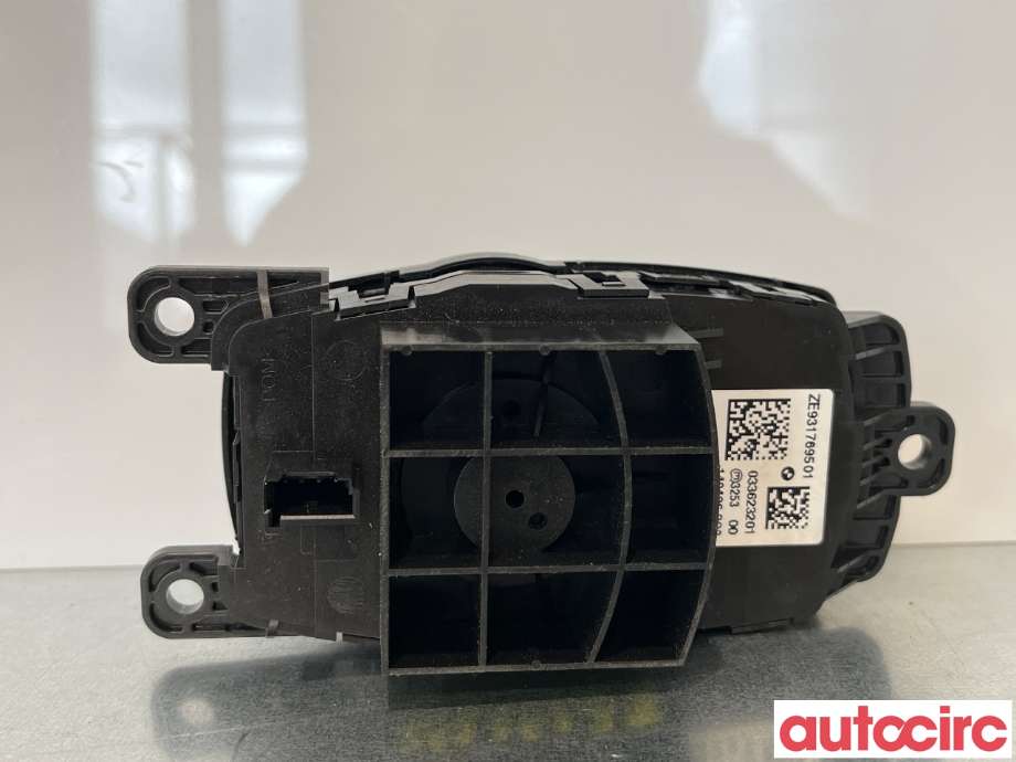 Diverse deler til BMW 3-Serie 2012-2018 (F30/F31/F34) (F30/F31/F34) (BMW|65829381678)