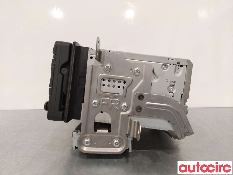 Bilstereo navigasjon til Mitsubishi Outlander 2010-2012 (Type II, Fase 2)  (MITSUBISHI|8750A239)