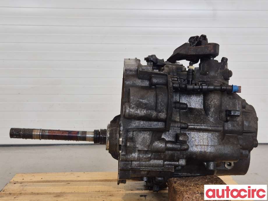 Girkasse manuell 6-trinn til VW Transporter / Caravelle 2015-2019 (T6) (T6) (VOLKSWAGEN|0A5300048J|PSW|0A5300012M)