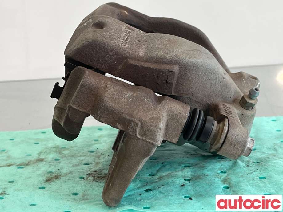 Bremsecaliper venstre foran til Toyota Avensis 2009-2015 (Type III, Fase 1)  (TOYOTA|4775002361|)