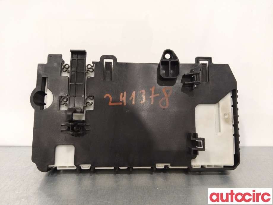 Sikringsboks til BMW X1 2015-2022 (F48) (F48) (BMW|61355B5D695)