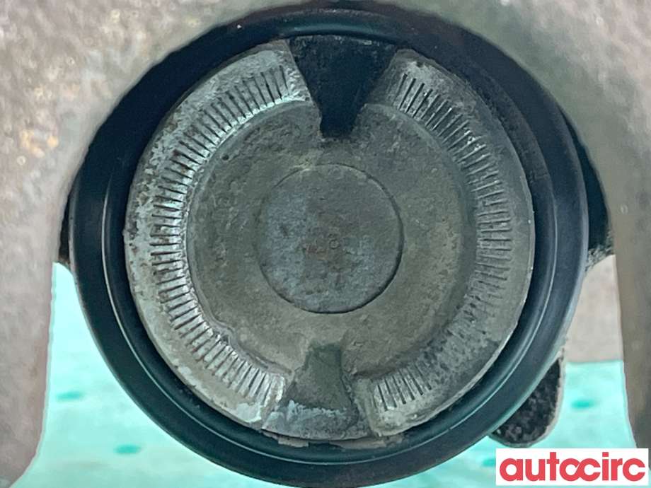 Bremsecaliper venstre bak til Toyota Proace 2016-->> (Type II) (TOYOTA|SU001A6138)