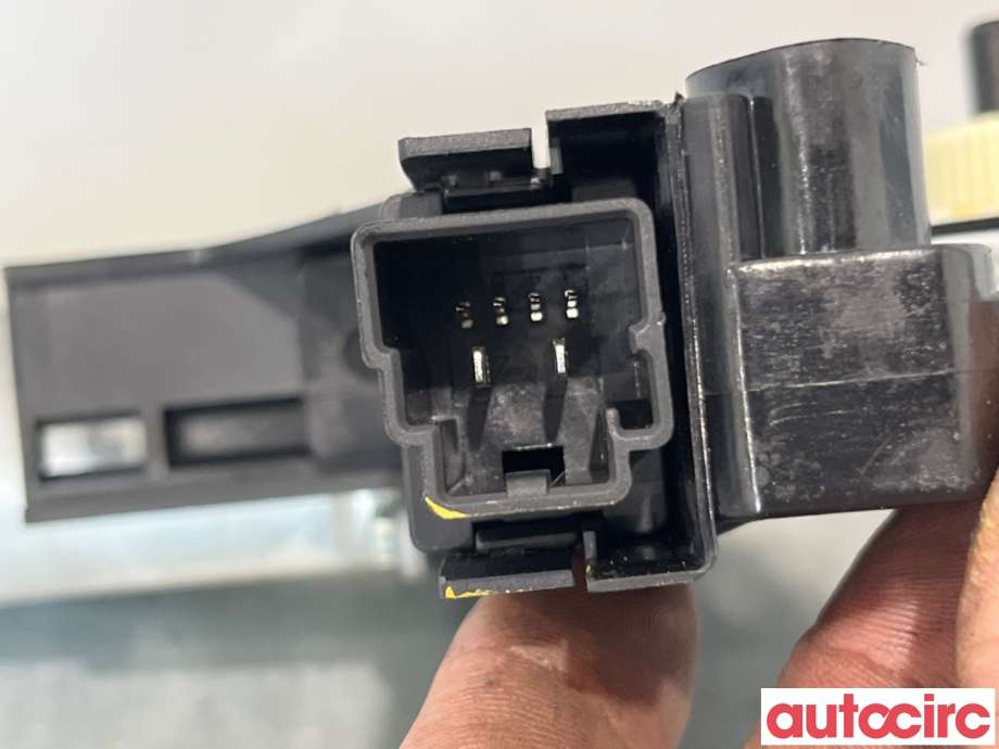 Ruteheis høyre foran til Volvo V40 2012-2019  (VOLVO|31253062|966269-103|)