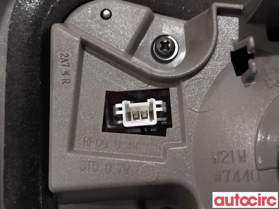 Baklykt høyre indre til Lexus IS 2006-2013 (Type II) (XE20) (XE20) (LEXUS|8158153080|)