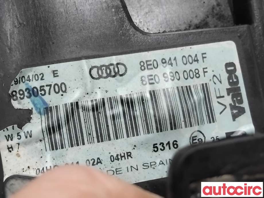 Frontlykt høyre halogen til Audi A4 2001-2004 (Type II) (B6) (B6) (AUDI|8E0941030C|89305700|8E0941004F)