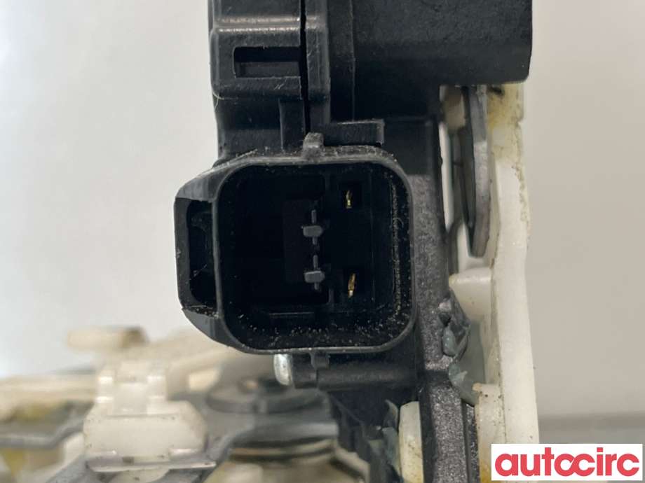 Låsekasse høyre bak til Mitsubishi Lancer 2008-2017  (MITSUBISHI|5745A304|)