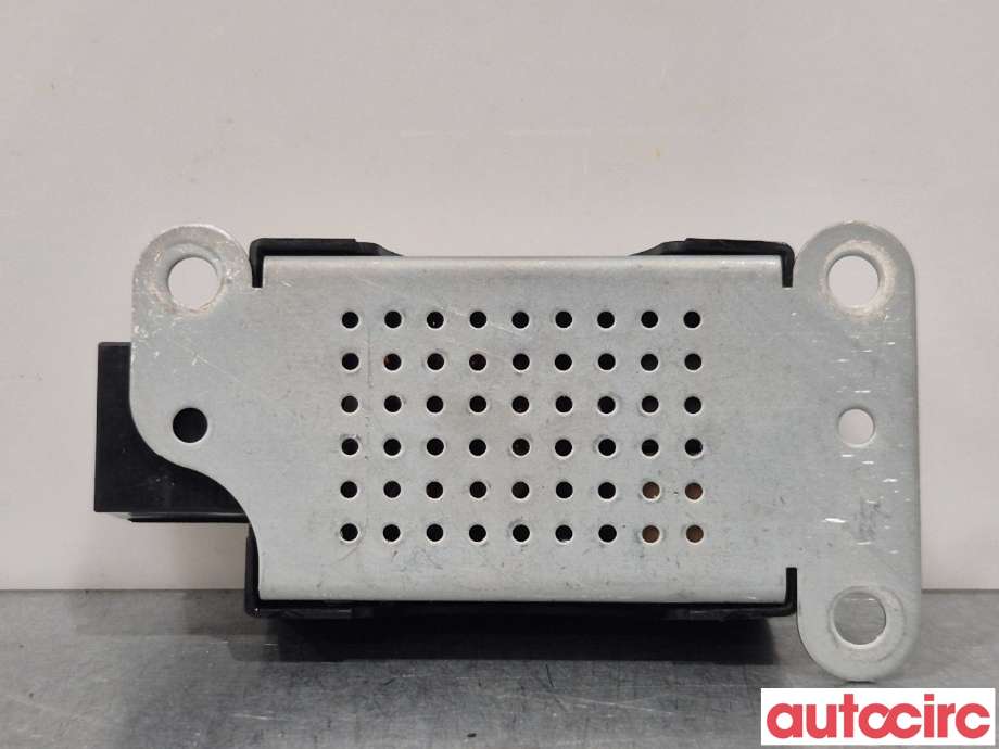 Antenne forsterker til VW Tiguan 2011-2016 (Type I, Fase 2)  (VOLKSWAGEN|5N0035570A|)