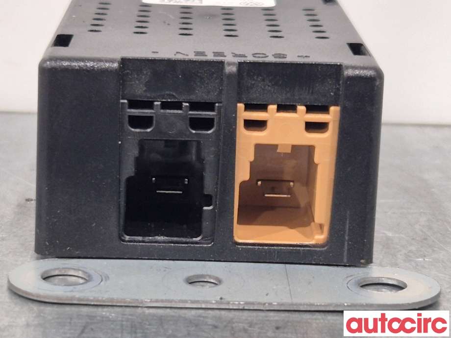Antenne forsterker til VW Tiguan 2011-2016 (Type I, Fase 2)  (VOLKSWAGEN|5N0035570A|)