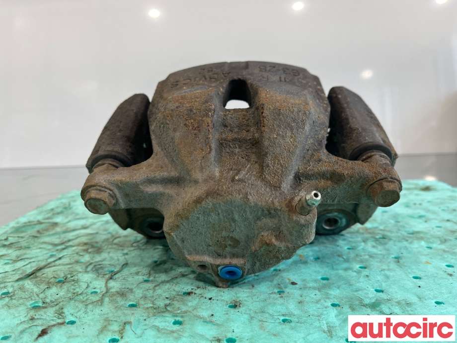 Bremsecaliper høyre foran til Toyota RAV4 2009-2013 (Type III, Fase 2)  (TOYOTA|4773042090|)