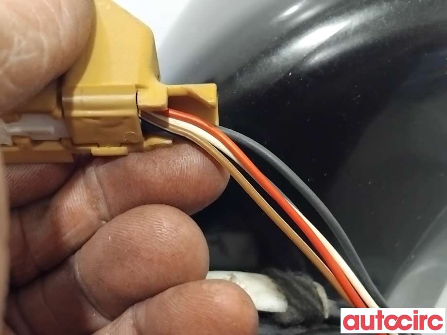 Speil høyre til Audi A4 2004-2008 (Type III) (B7) (B7) (AUDI|8E1858532AA|)