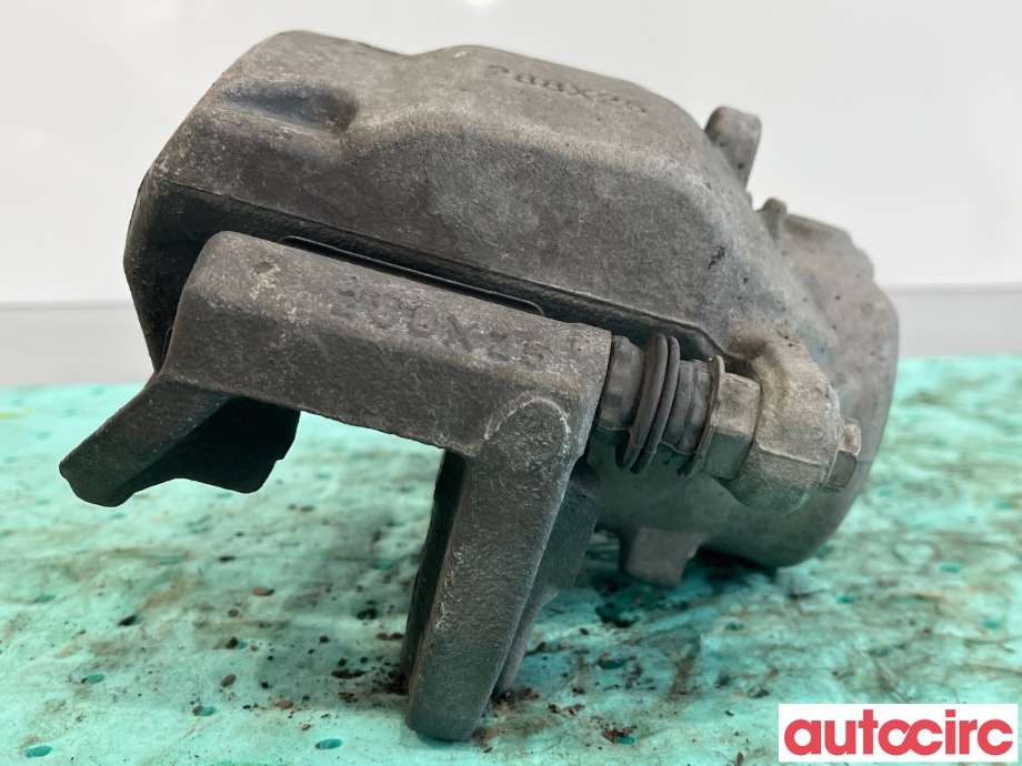 Bremsecaliper venstre foran til Mercedes C-Klasse 2007-2011 (Fase 1) (W204) (W204) (MERCEDES|A2044212181|)