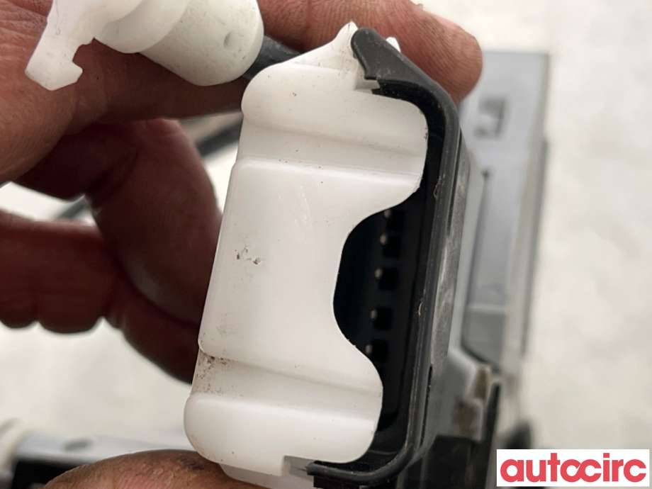 Låsekasse høyre bak til Citroën C5 2008-2017 (Type II)  (CITROEN|9136EH|PSA574394|9800618680)