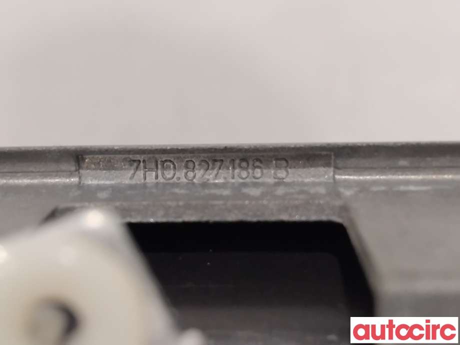 Diverse deler til VW Transporter / Caravelle 2015-2019 (T6) (T6) (VOLKSWAGEN|7H0827186B|)