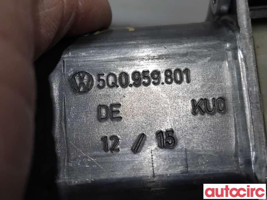 Ruteheis venstre bak til Audi A3 2012-2016 (Type III, Fase 1)  (AUDI|5Q0959801|0130822713)